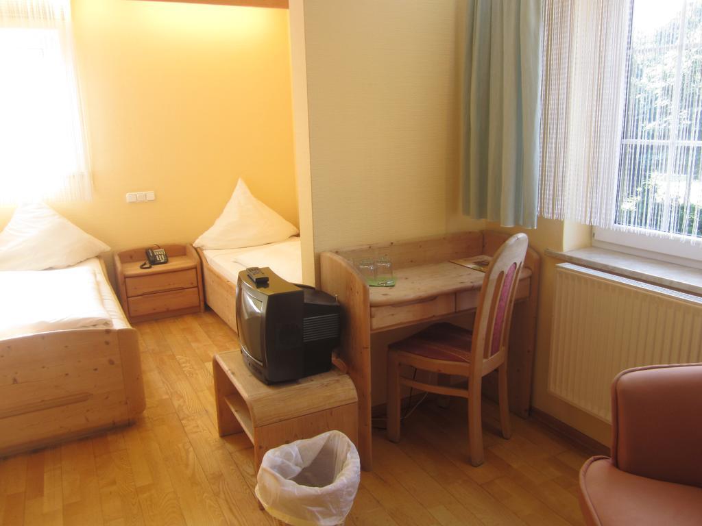 Landgasthof Goldene Rose Grub am Forst Luaran gambar