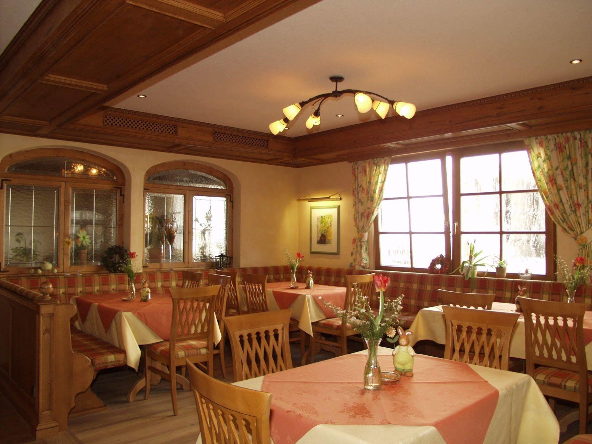 Landgasthof Goldene Rose Grub am Forst Luaran gambar