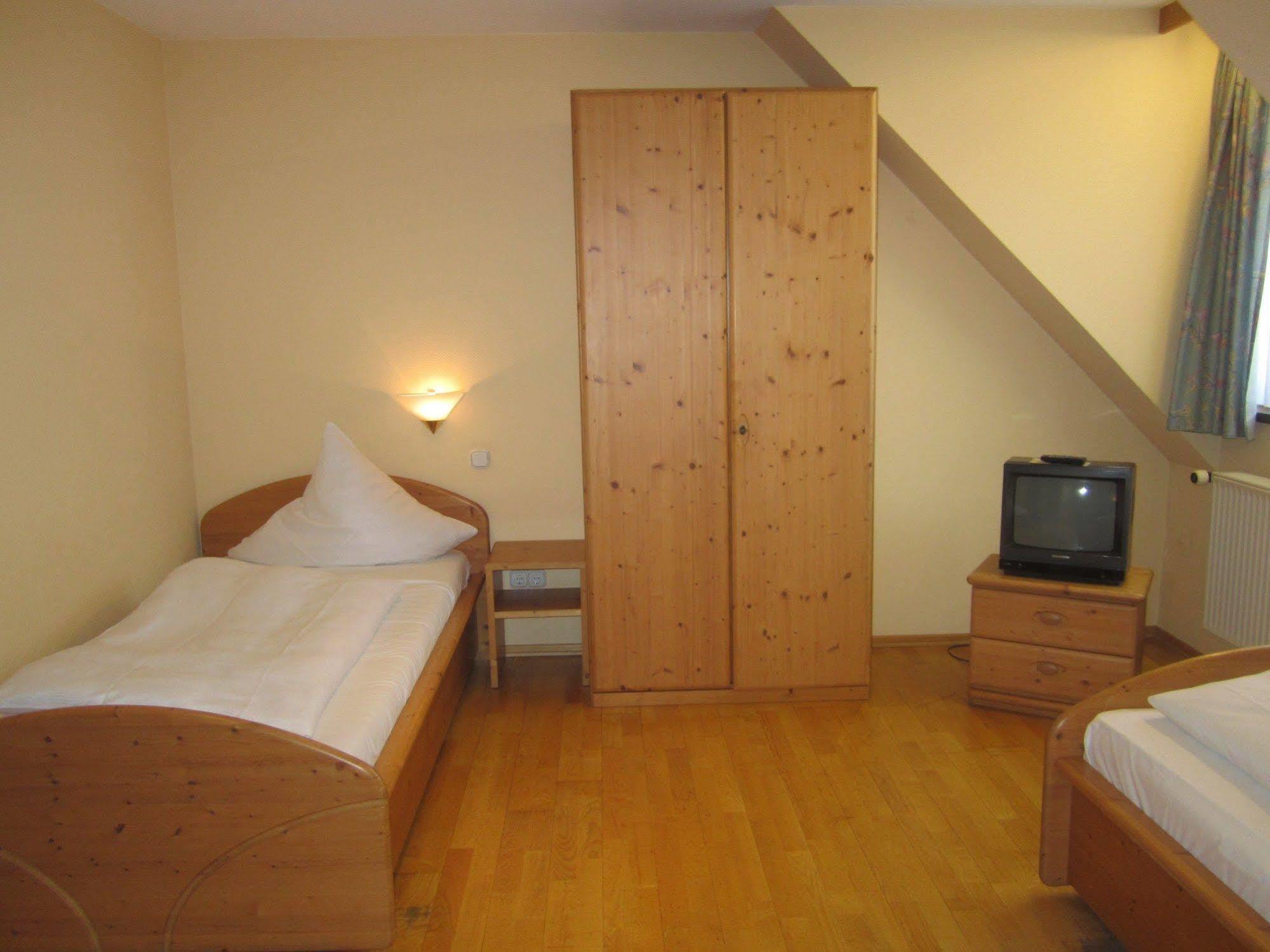 Landgasthof Goldene Rose Grub am Forst Luaran gambar