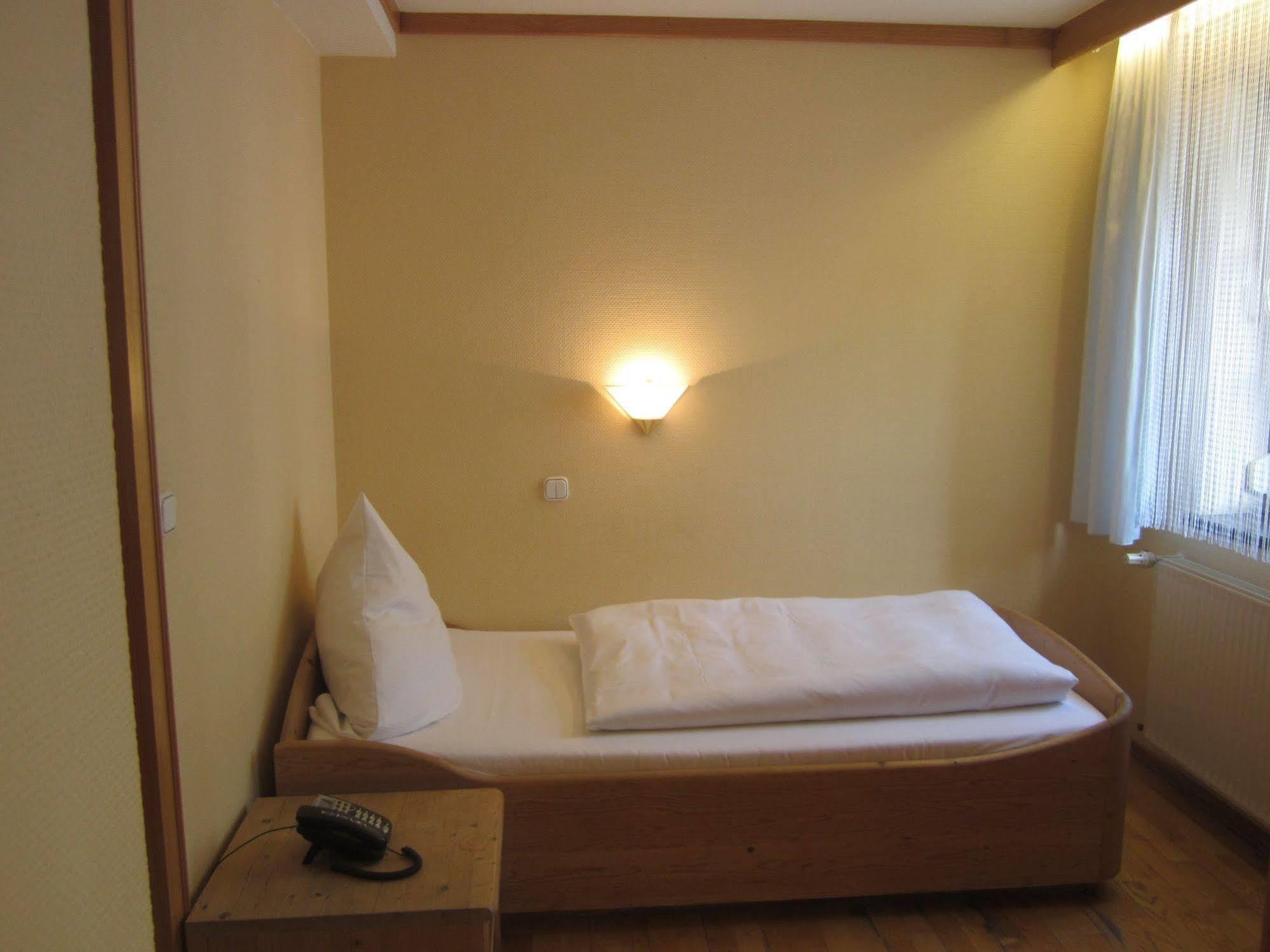 Landgasthof Goldene Rose Grub am Forst Luaran gambar